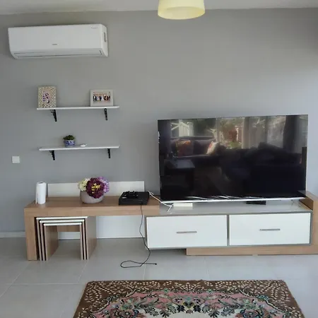 Yalikavakta Muhtesem Deniz Manzarali Hotel *